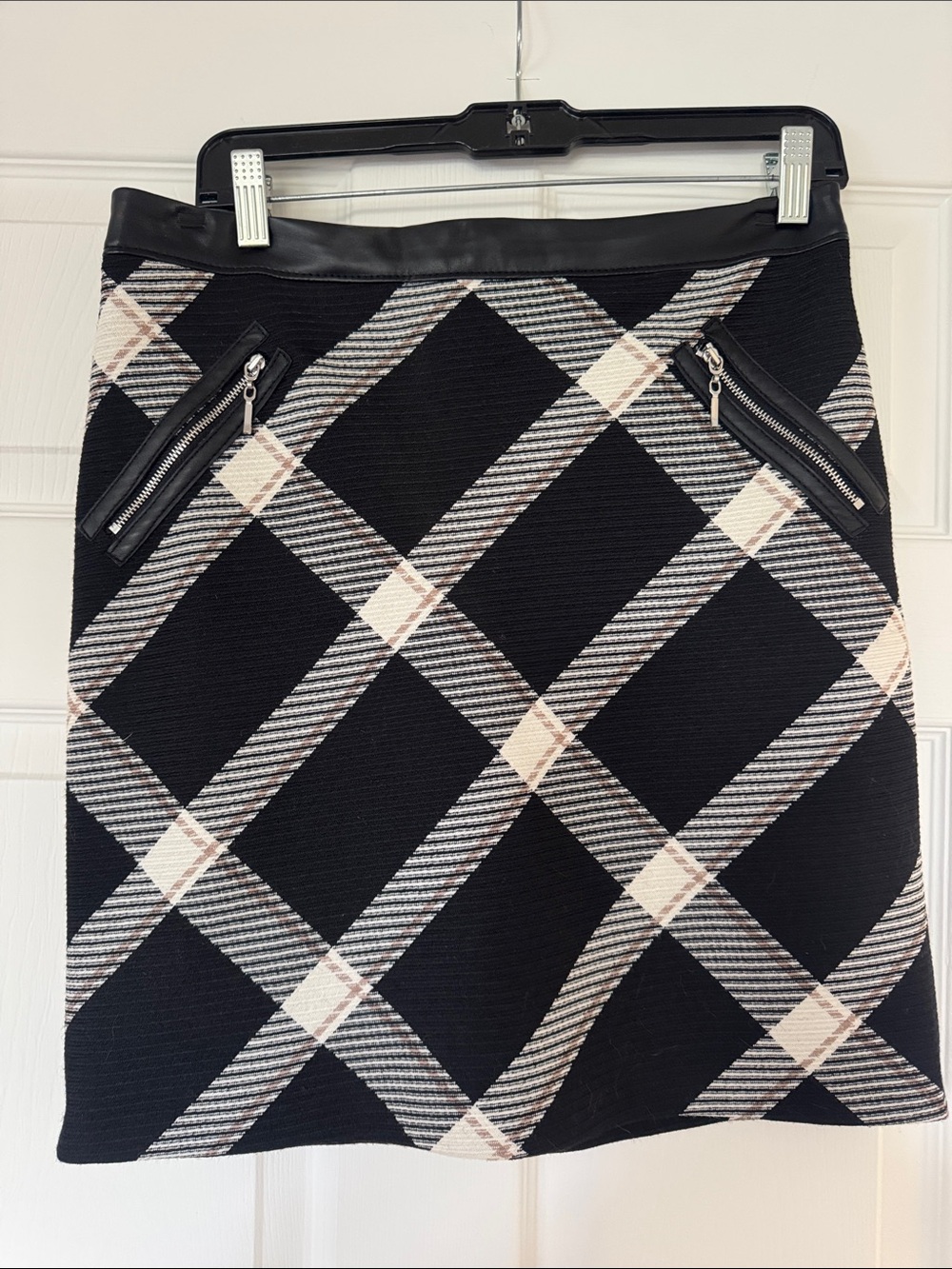 White House Black Market Black Plaid Mini Skirt with Cream & Gray Accents